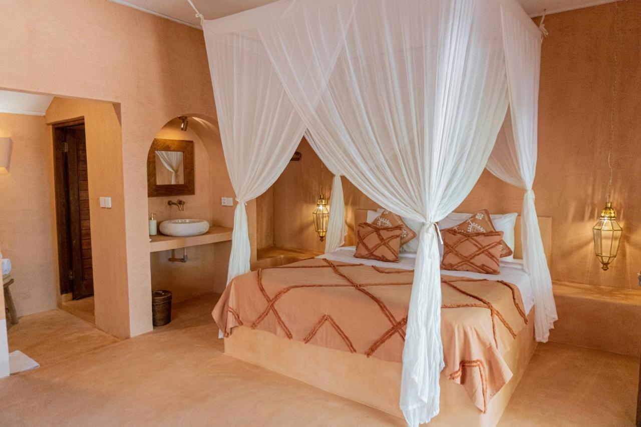 Standard Room,1593926891:JPEG